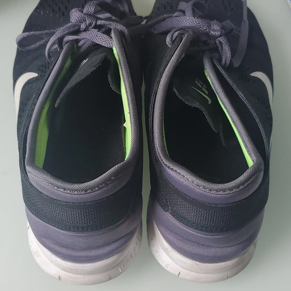 Nike Free TR Fit 5 Women's Size 8 Black Sneakers - Picture 4 of 7